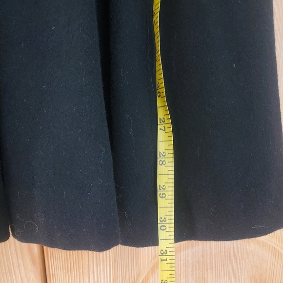 H&M Pleaded Wool Skirt , Size 4 - Picture 2 of 7